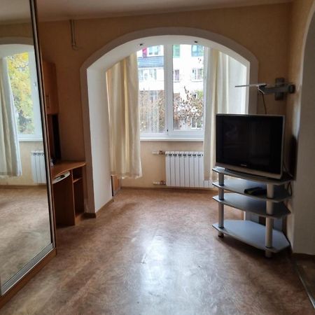 Appartement 1Комнатная Квартира С Ноткой Прованса à Krementchouk Extérieur photo