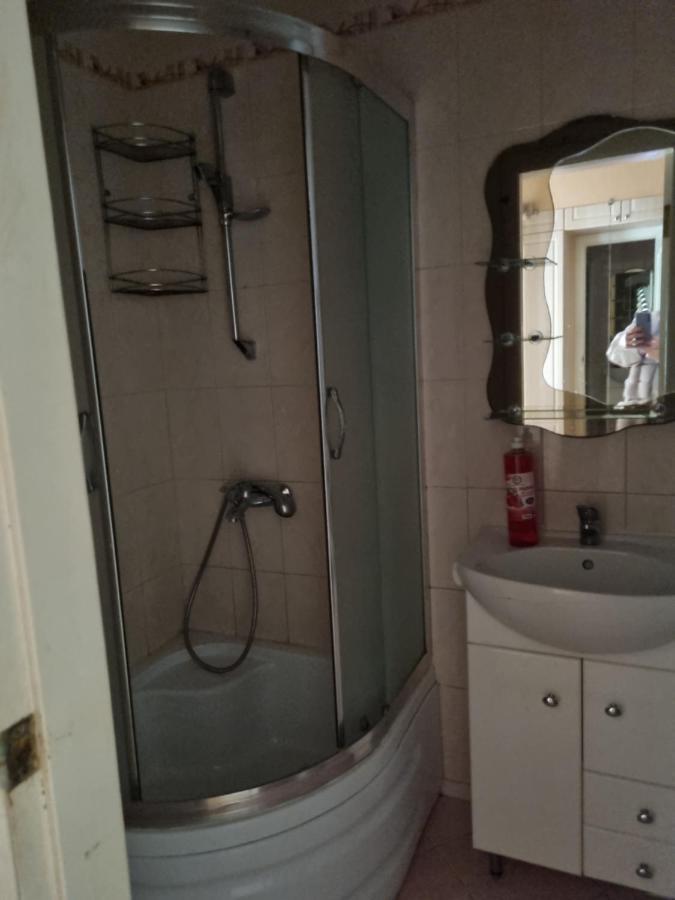 Appartement 1Комнатная Квартира С Ноткой Прованса à Krementchouk Extérieur photo